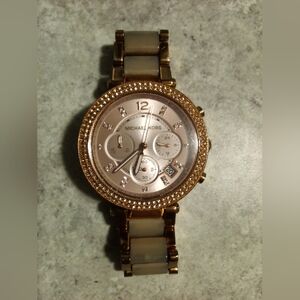 Michael Kors Women's Watch in Rose Gold and Cream